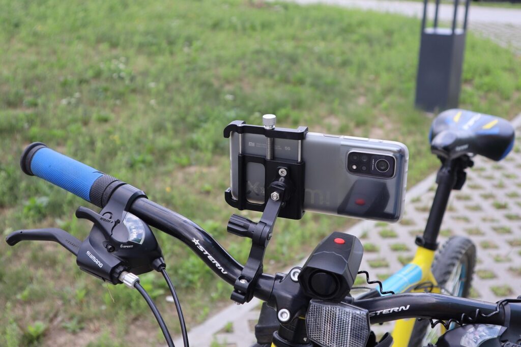 bike phone mount, bicycle, smartphone, bike, phone holder, handlebar, smartphone bicycle holder, bike phone holder, closeup, phone holder, phone holder, phone holder, phone holder, phone holder